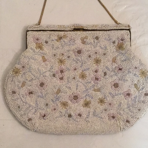 Gorgeous vintage beaded bag -floral pattern - Picture 2 of 8